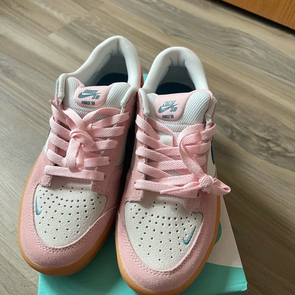 NIKE SB FORCE 58 Pink/Teal Athletic Shoes - Picture 3 of 6